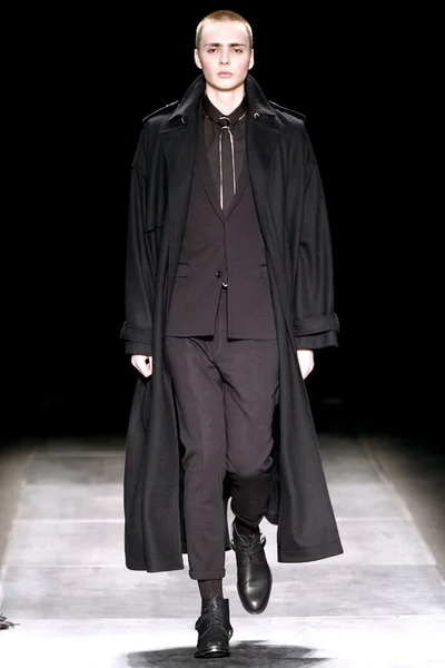 Look 2